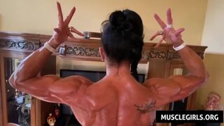 Naked Female Bodybuilder