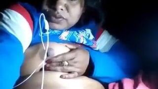 bangladeshi BIG BREASTED WOMAN showing titties and snatch to bf