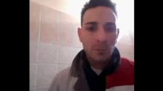 Simone Vecchio il pervertito che per primo si masturba in cam