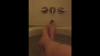 FAT WOMAN and her Feet