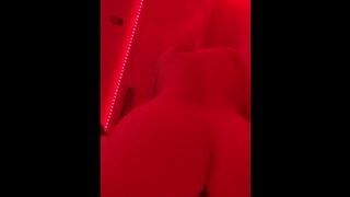 Fucking a PAWG in the Red Light. Reverse Cowgirl ;)
