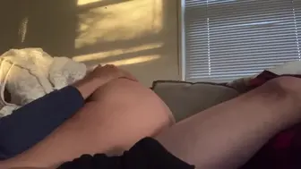 quickie fuck on couch turns intense