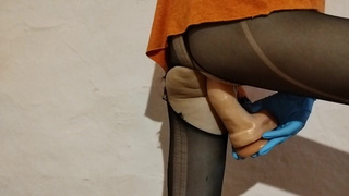 THIN BUT I NEED A HUGE DILDO