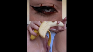 BIG BODIED WOMAN CUTE CUTE MILF MASTURBATES WITH BANANA&OIL&CREAM-ARABIC-SAUDI KSA SKANK-SLEAZY FOOD BIZARRE-RIYADH