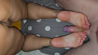 Monstrous-booty MILF enjoys jizz in vagina