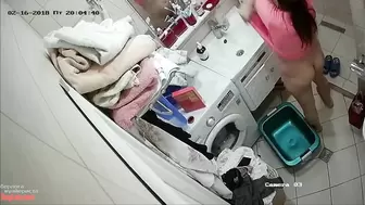 Lady changes pad and changes panties