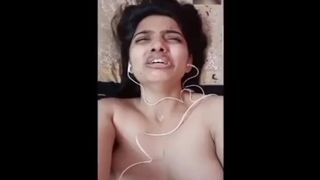 INDIAN GF VIDEO CALL TO BF WITH HOT EXPRESSIONS