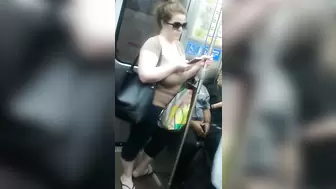 What do you like about this thick ass woman?