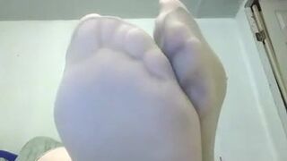 Mmmm BBW Nylon feet