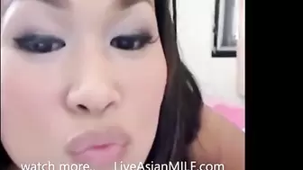 HD Sexy Asian MILF Dildo Wet Pussy and Squirt