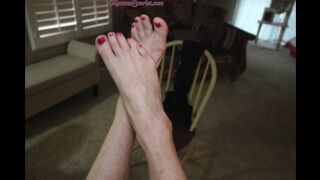 GILF Scarlet so Horny Foot-fucking 1 of her Fine BBCs